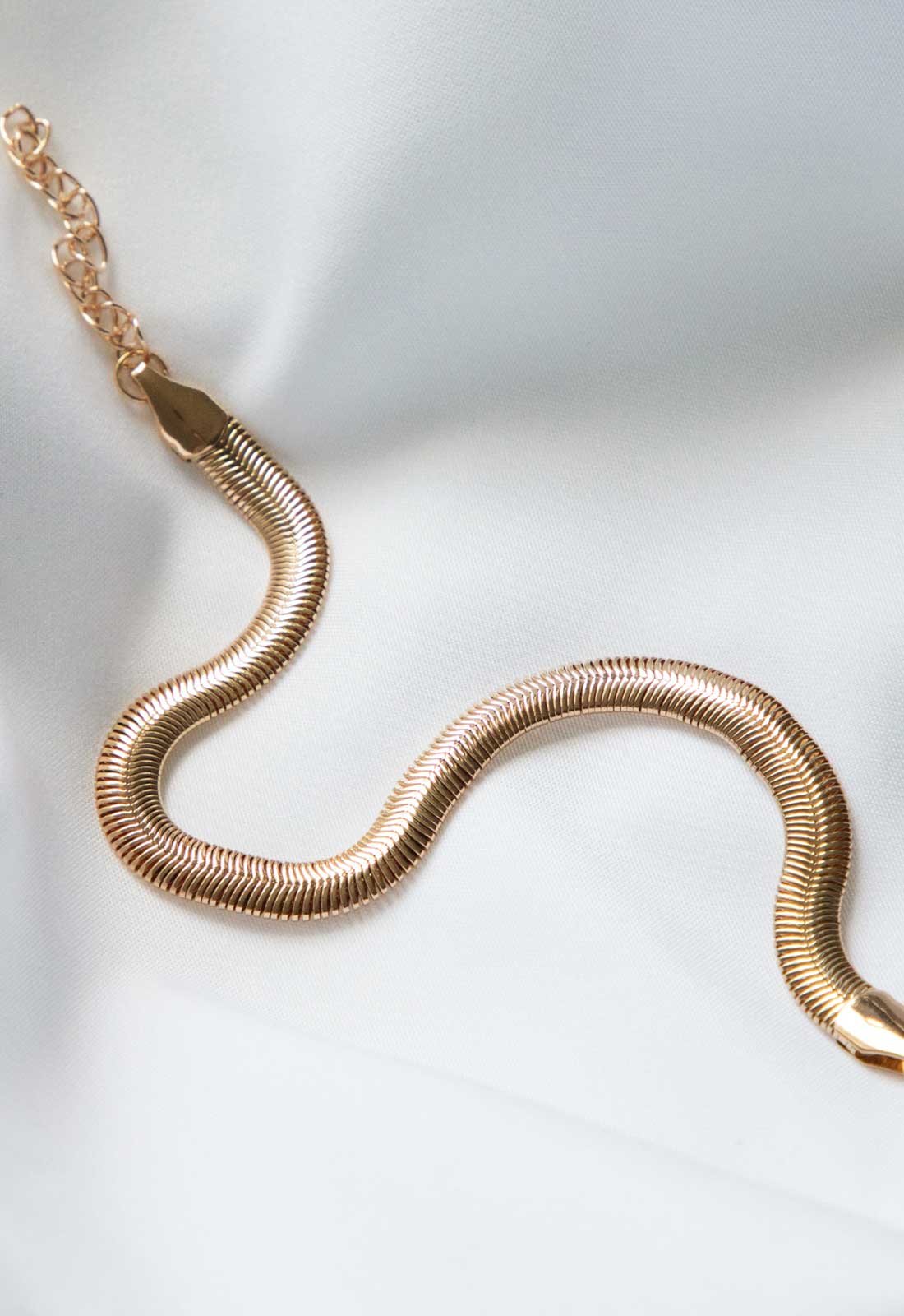 Always Chic Gold Chain Bracelet - Image 4