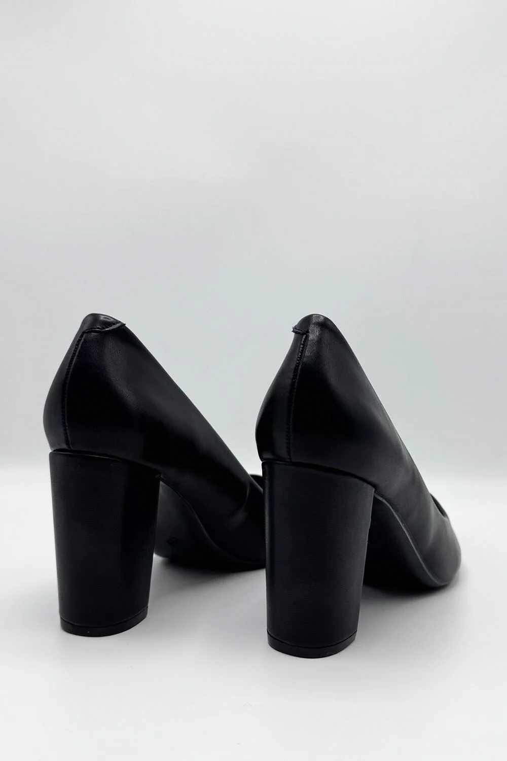Miss Diva Clara Block Heel Pointed Toe Court Shoes in Black Matt - Image 4