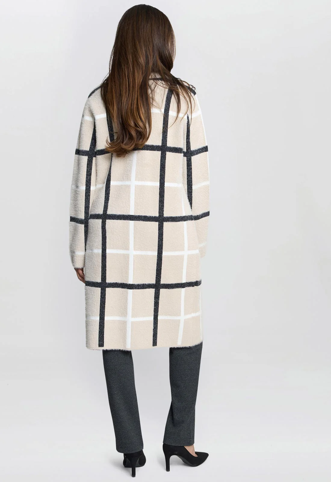 Gina Bacconi Black / Beige Winslet Checked Coat - Image 3