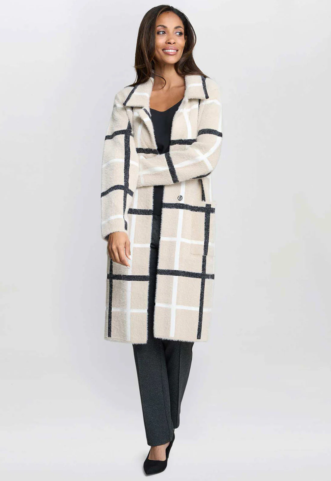 Gina Bacconi Black / Beige Winslet Checked Coat - Image 4