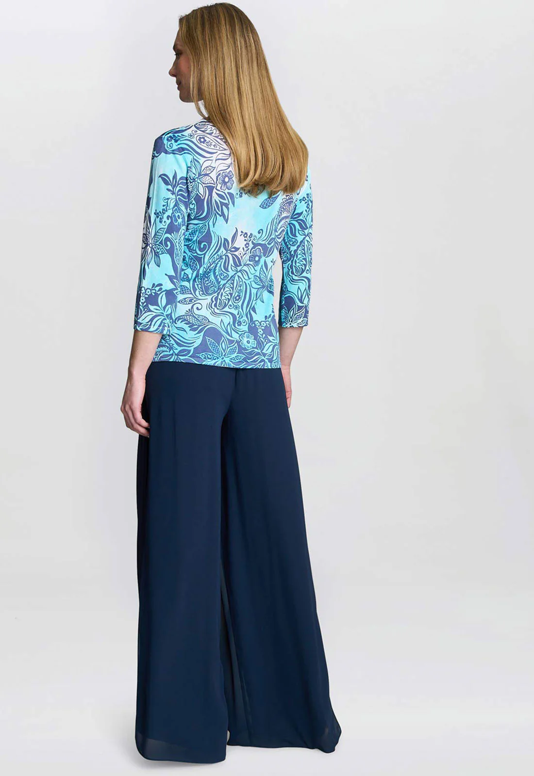 Gina Bacconi Blue Vivien Lightweight Sweater With Diamante Detail - Image 3