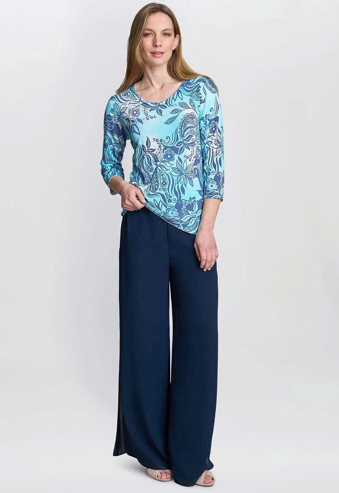 Gina Bacconi Blue Vivien Lightweight Sweater With Diamante Detail - Image 4