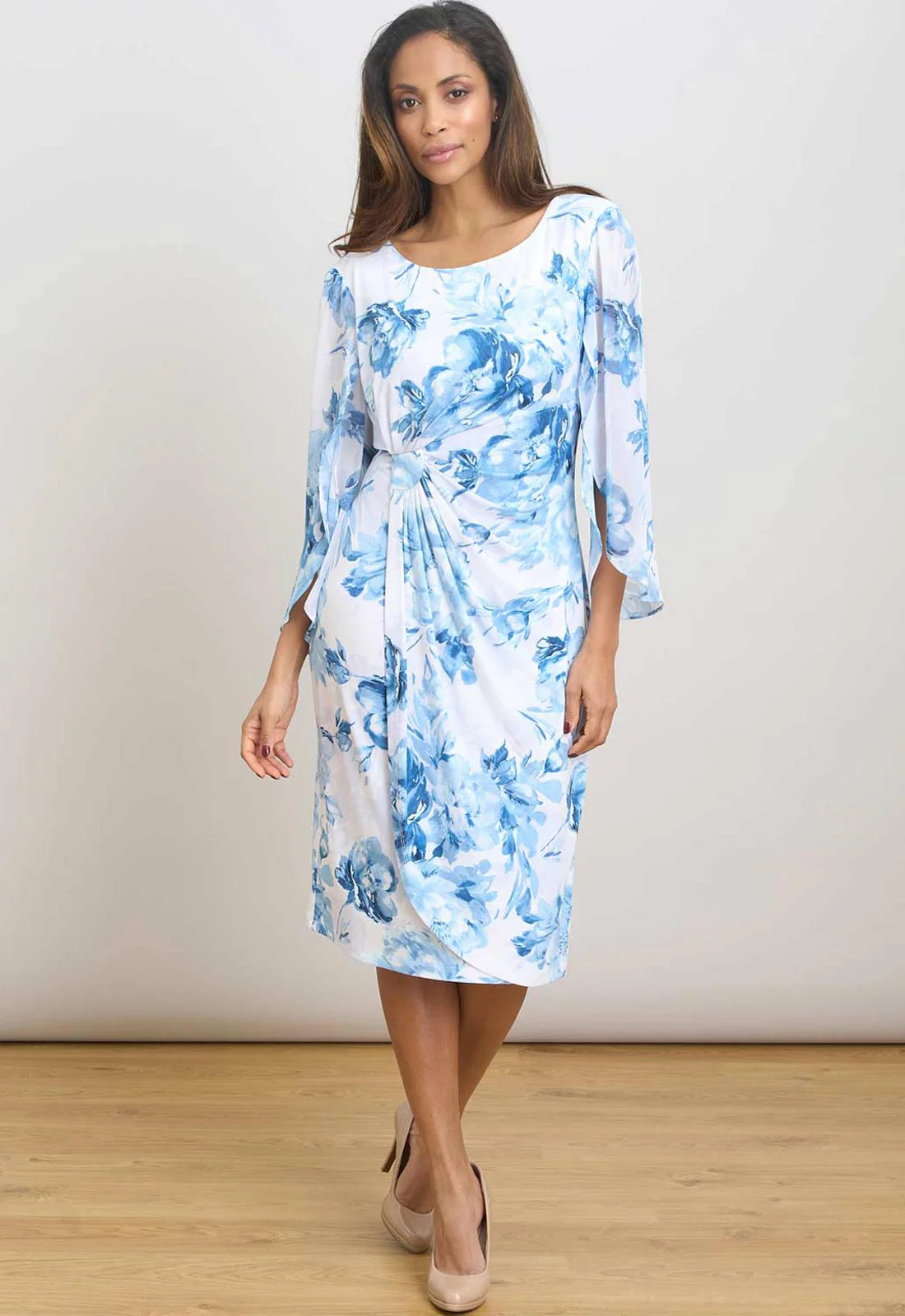 Gina Bacconi BLUE / WHITE Harmony Floral Print Dress - Image 3