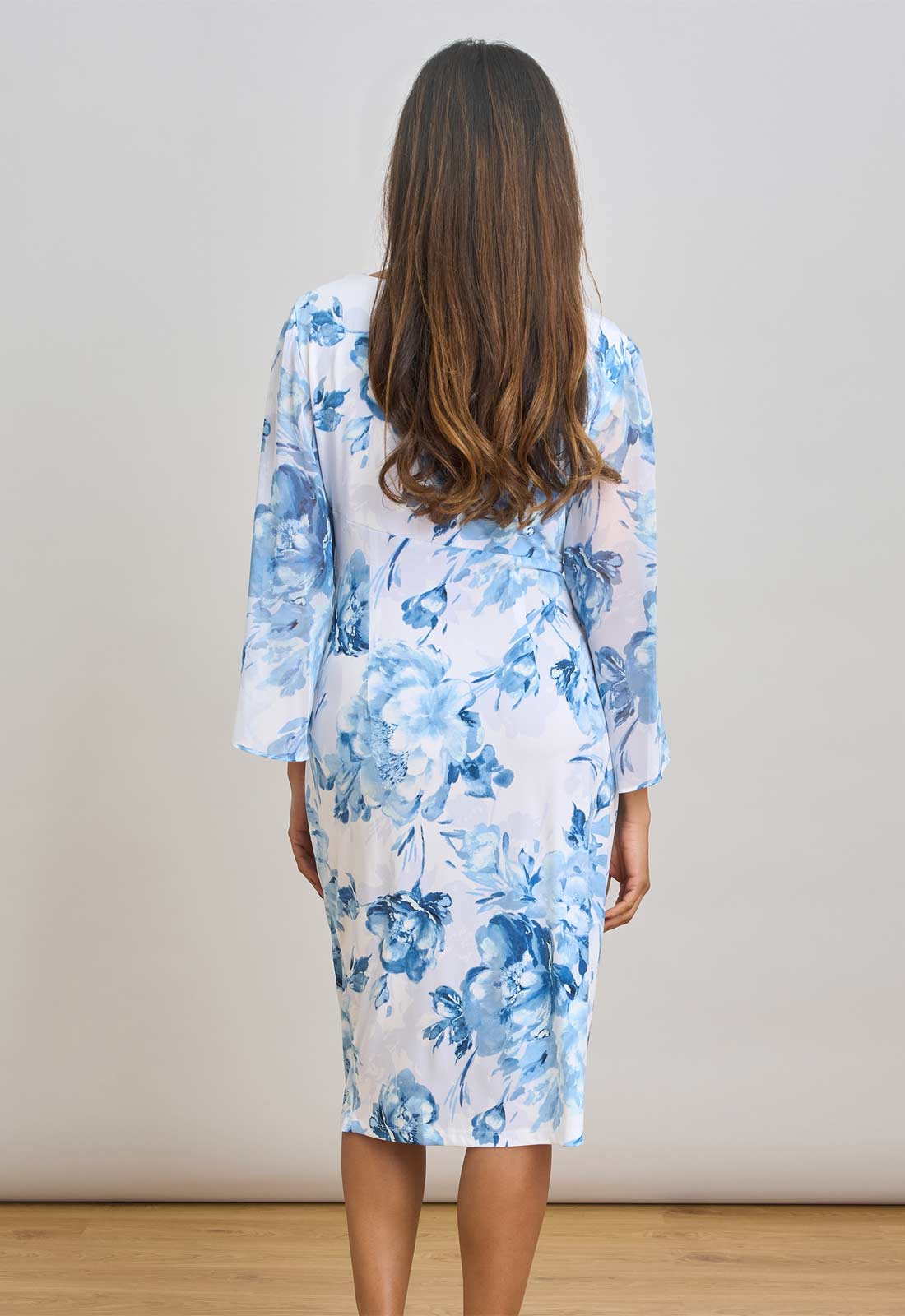 Gina Bacconi BLUE / WHITE Harmony Floral Print Dress - Image 6