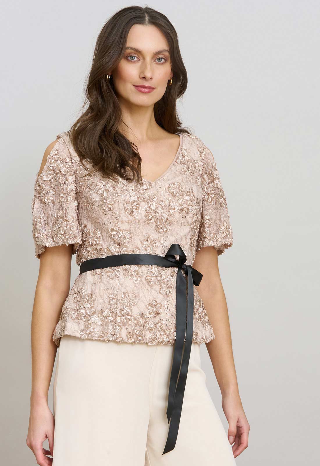 Gina Bacconi Nude Kitty V Neck Lace Blouse - Image 4