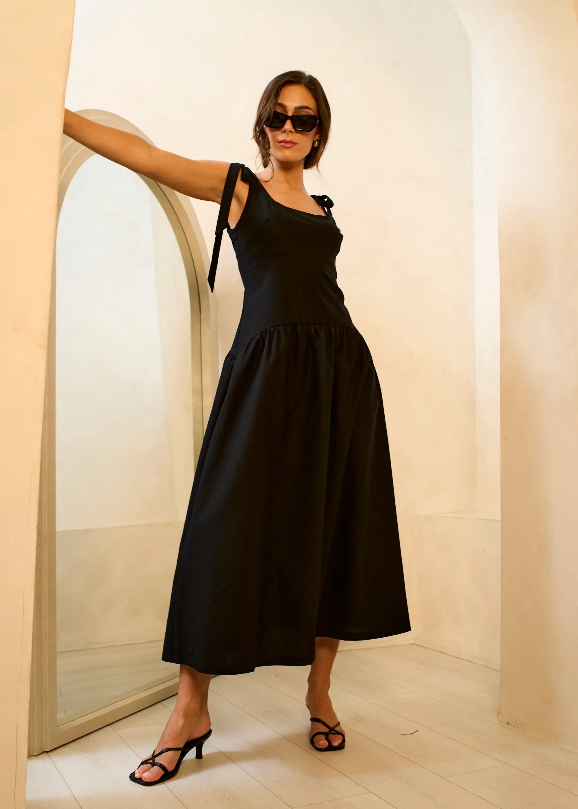 Gini London Black Linen Mix Drop Waist Midi Dress - Image 3