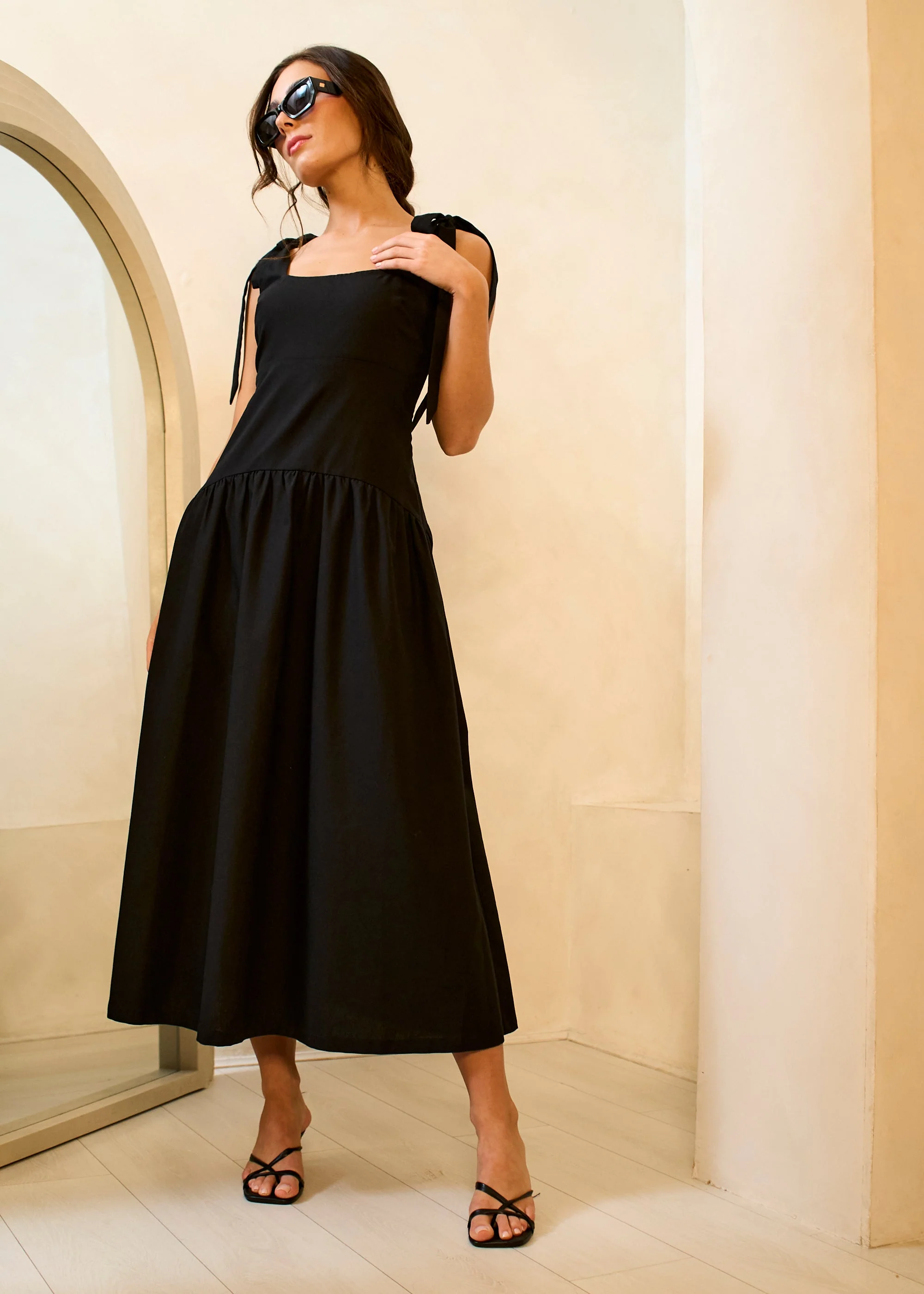 Gini London Black Linen Mix Drop Waist Midi Dress - Image 4