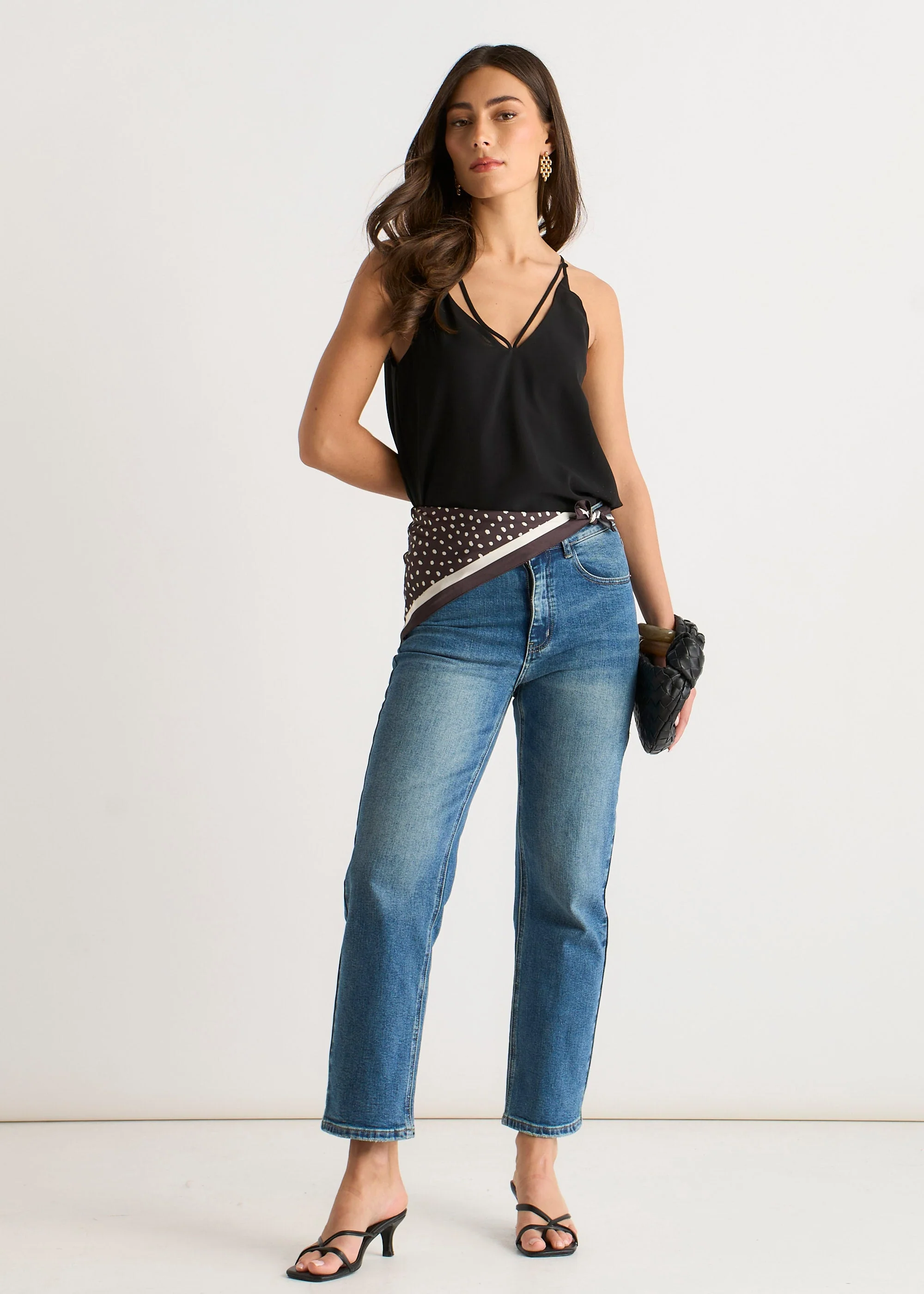 Gini London Black Plain Strappy Cami Top - Image 3