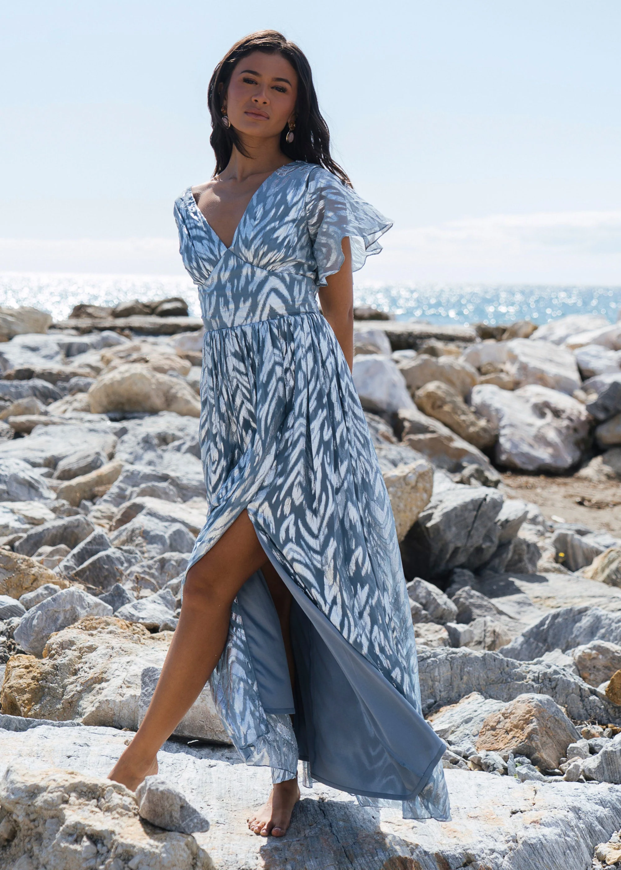 Gini London Blue Foil Metallic Print Short Sleeves Maxi Dress - Image 2