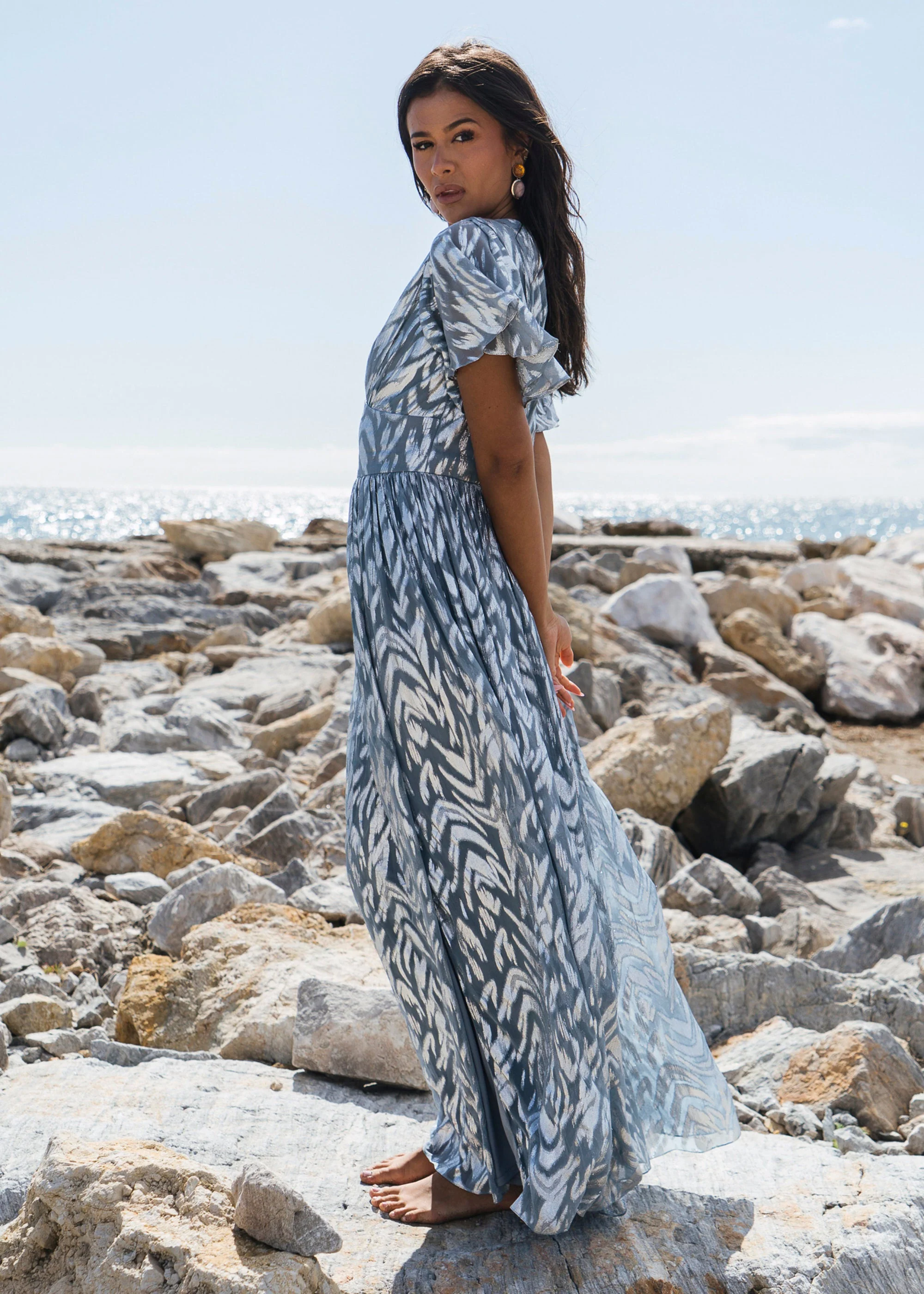 Gini London Blue Foil Metallic Print Short Sleeves Maxi Dress - Image 4