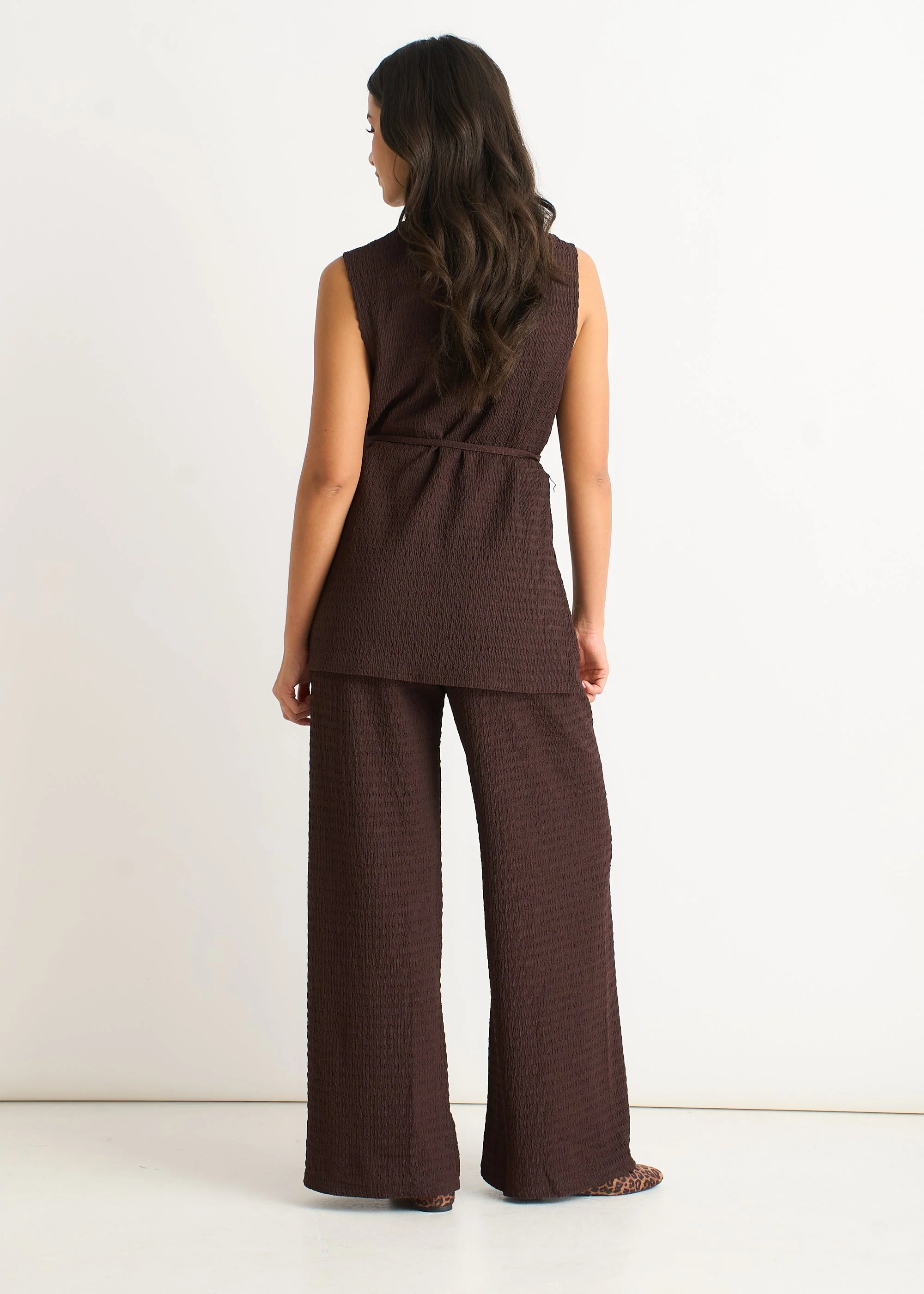 Gini London Chocolate Textured Belted Sleeveless Jersey Tabard Top - Image 4