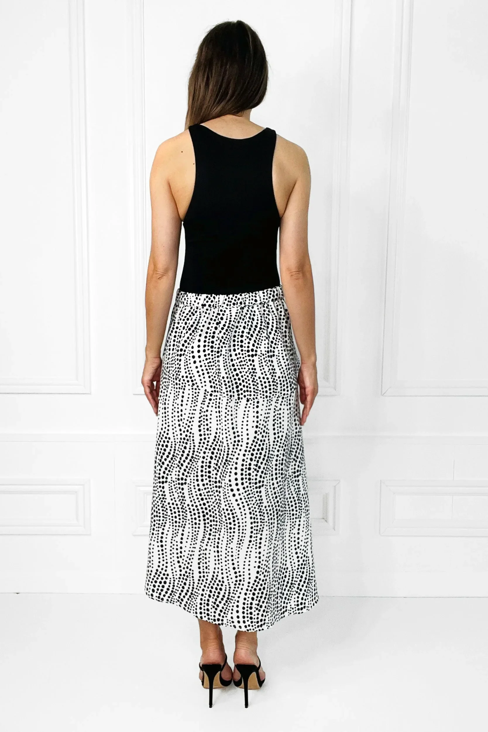 Honor Gold Eden Black & White Polka Dot Midi Skirt With An Asymmetrical Hemline - Image 4