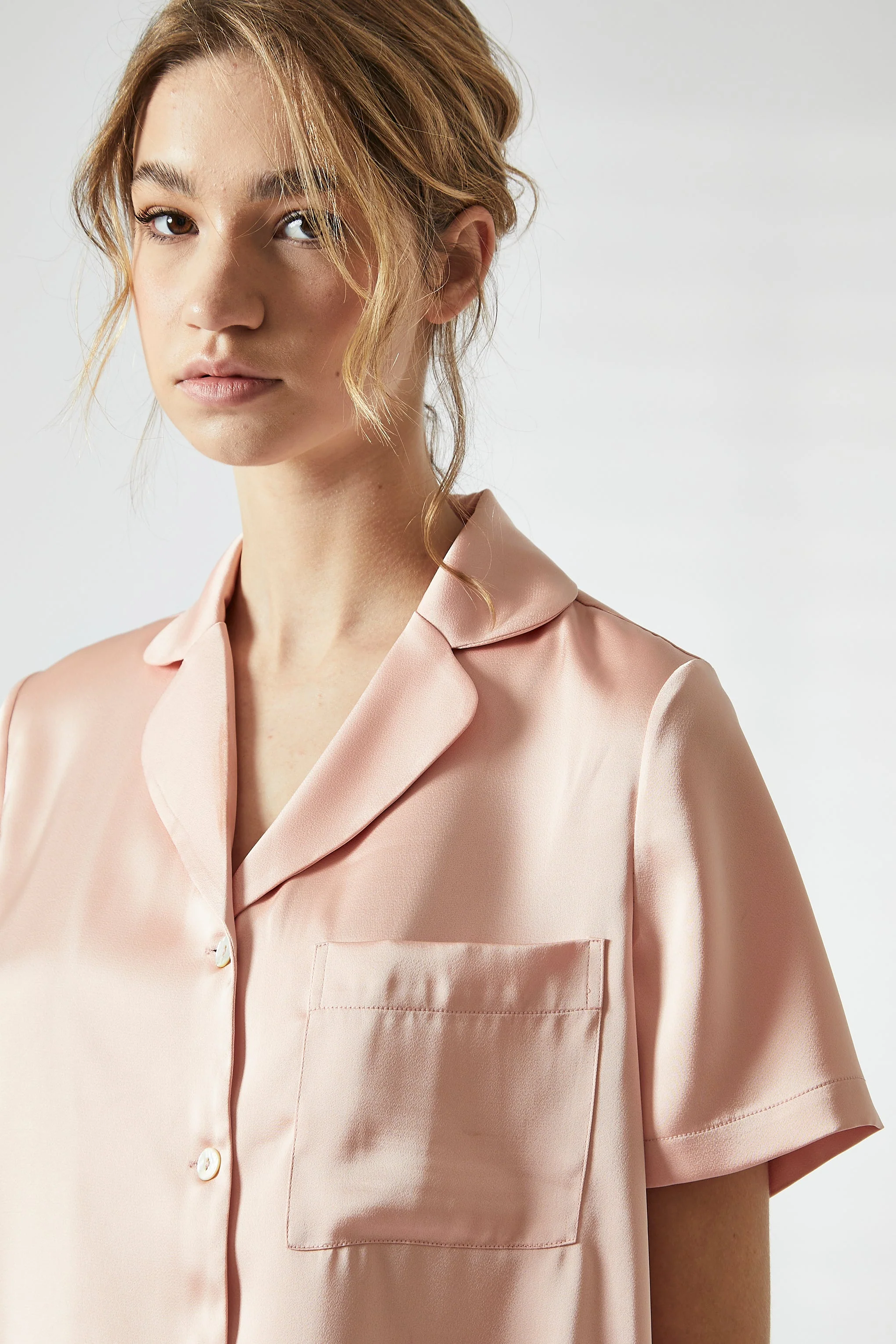 True Decadence Dusty Pink Short Satin Pyjama Set - Image 5