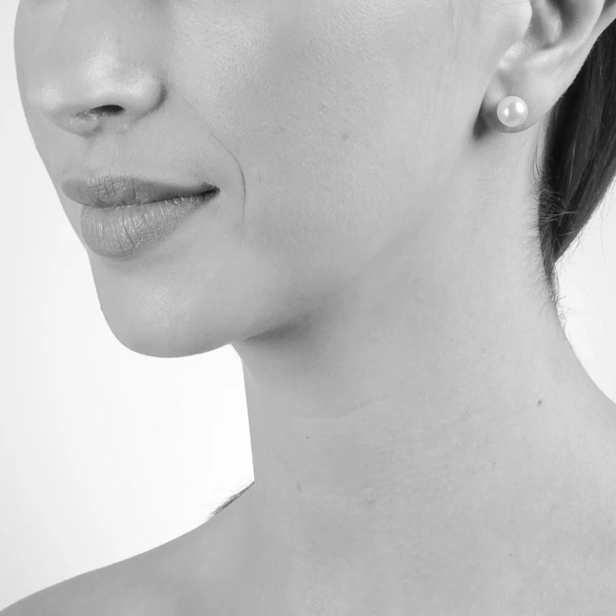 Cachet London Mac 8 White Pearl Earrings - Image 4