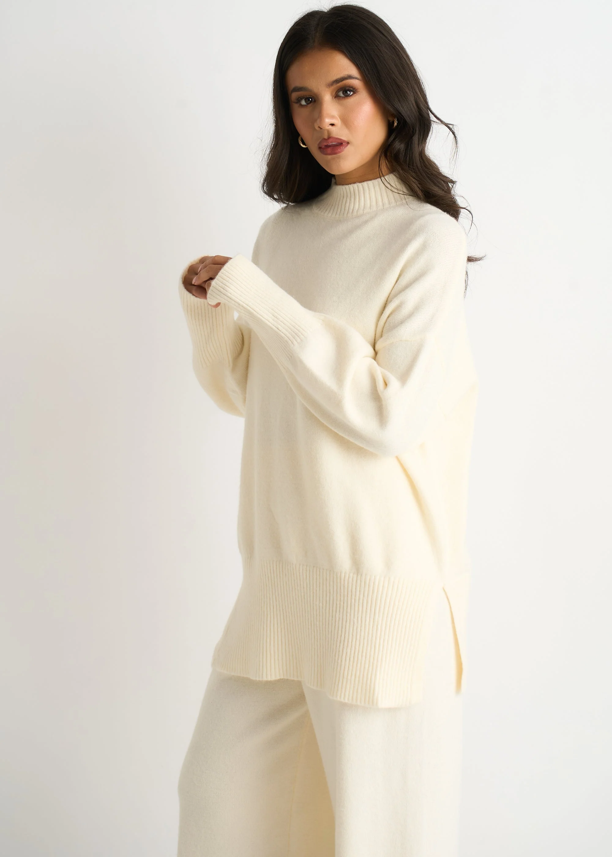 Off White Turtle Neck Oversized Knitted Jumper - Image 4