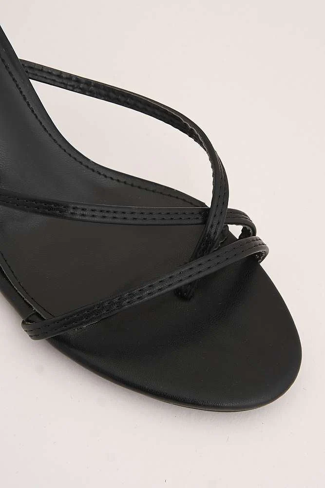 Miss Diva Black Sylvia Toepost Strappy Slip On Kitten Heel Mules - Image 5